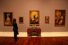 Piezas de la colección de Pere Maria Orts i Bosch en el Bellas Artes de Valencia.