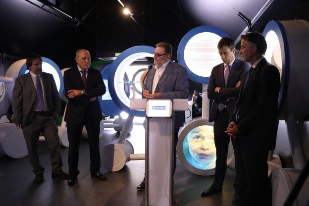 Un momento de la inauguración de la exposición.
