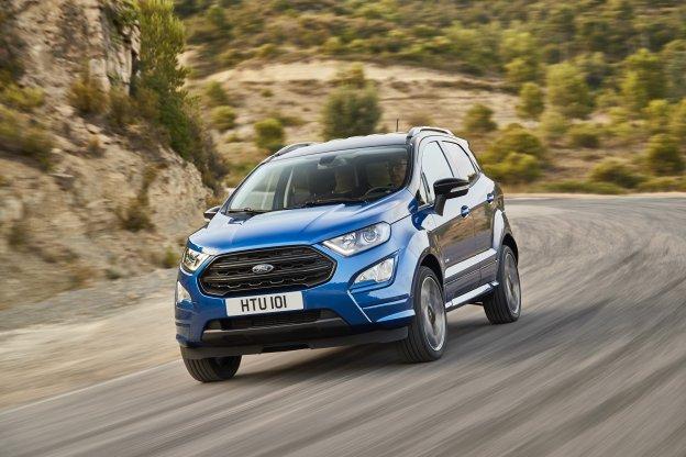 Incluye nuevas tecnologías de asistencia y estrena versión 4x4.