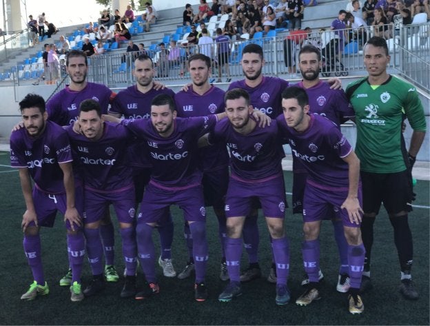 Primer equipo de la UE Gandia, antes del partido de la última jornada.