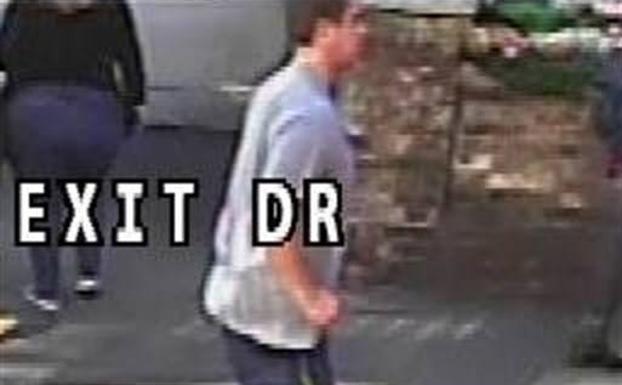 Corredor que empujó a una mujer frente a un bus en Londres.