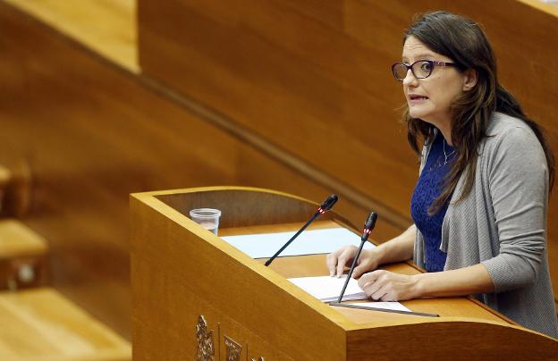 Oltra, en Les Corts. / EFE