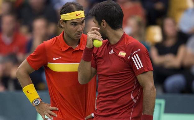 Rafa Nadal, en un partido de la Copa Davis con España. /Reuters