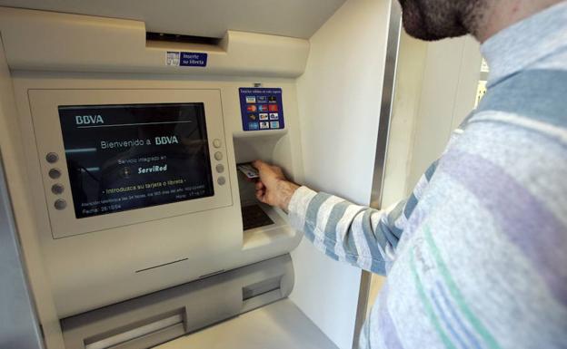 Han aumentado las estafas por clonación de tarjetas.