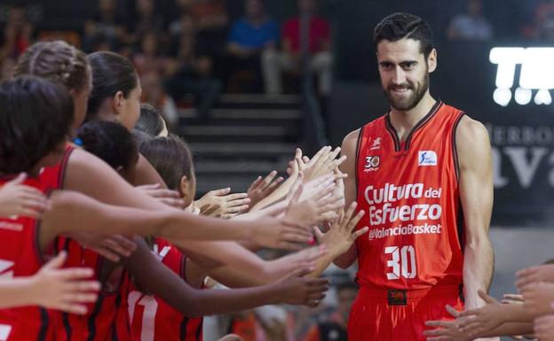 Sastre ya trabaja en pista tras su lesión en la muñeca y podría volver en dos semanas