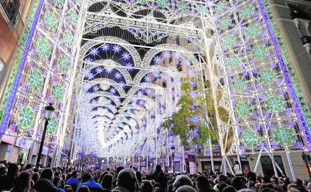 El Consistorio obligará a las fallas Sueca y Cuba a trasladar sus mercadillos por seguridad