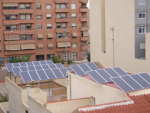 Ontinyent ha sido uno de los municipios que ha apostado por las energías alternativas. / lp