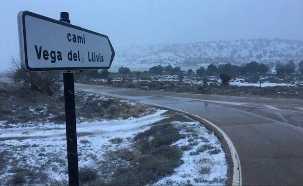 La nieve llega al interior de Castellón