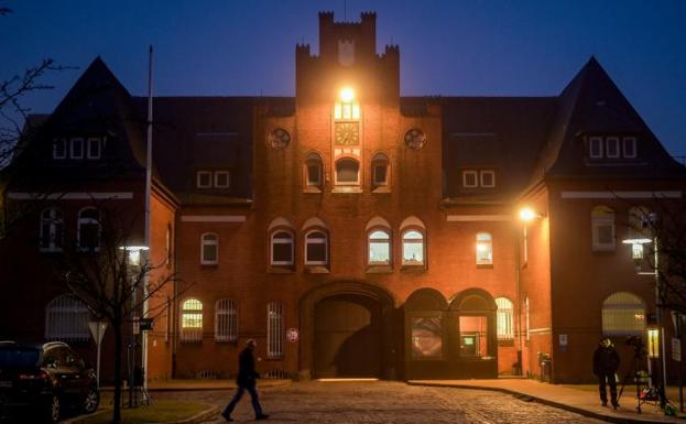 Puertas de la prisión de Neumuenster, donde está Puigdemont./Afp