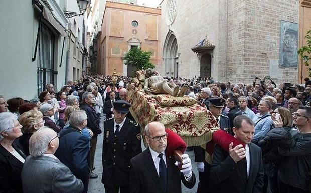 Procesión del Santo Entierro de la parroquia de San Nicolás de Valencia./Víctor Gutiérrez