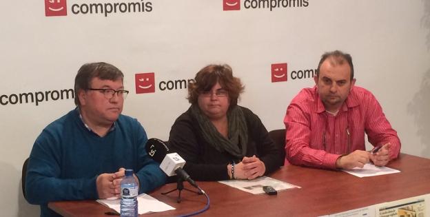 Vicent Ferrer, Jacinta Rubio y José Ramón Estevan. / lp