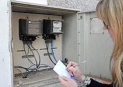 El sector eléctrico calcula que el nuevo Gobierno debería subir la tarifa de la luz más del 12% en enero