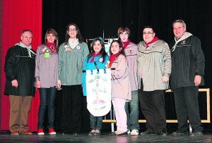 fALLEROS de Corea recogen el banderín por la mejor portada, que patrocina LAS PROVINCIAS. ::
LP/