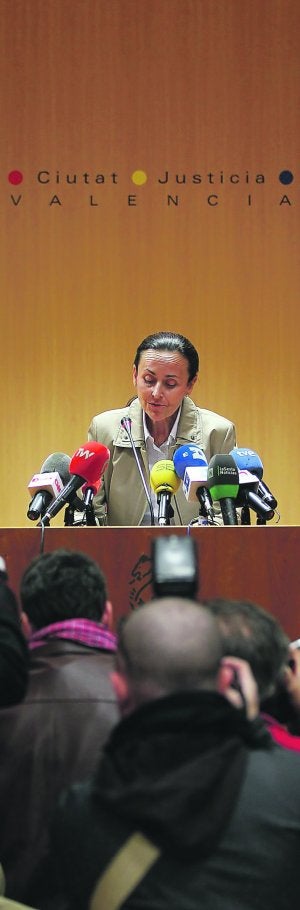 Su primera comparecencia ante los medios. ::
DAMIÁN TORRES/