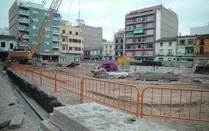 Estado actual de las obras del futuro parking municipal subterráneo. ::
JUAN PENADÉS/