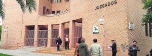 Desde Gandia piden que se aceleren los trámites para la construcción del futuro Palacio de Justicia que albergará todas las dependencias judiciales de la ciudad. ::
LP/