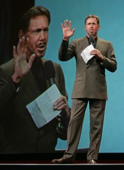 Larry Ellison, en una presentación de su empresa Oracle./