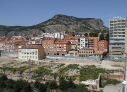 Los terrenos de la antigua fábrica de La Estambrera, en Alcoy, donde ahora se construirá seis edificios./