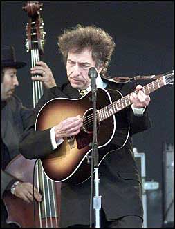 El cantautor de Minessota Bob Dylan en uno de sus conciertos./