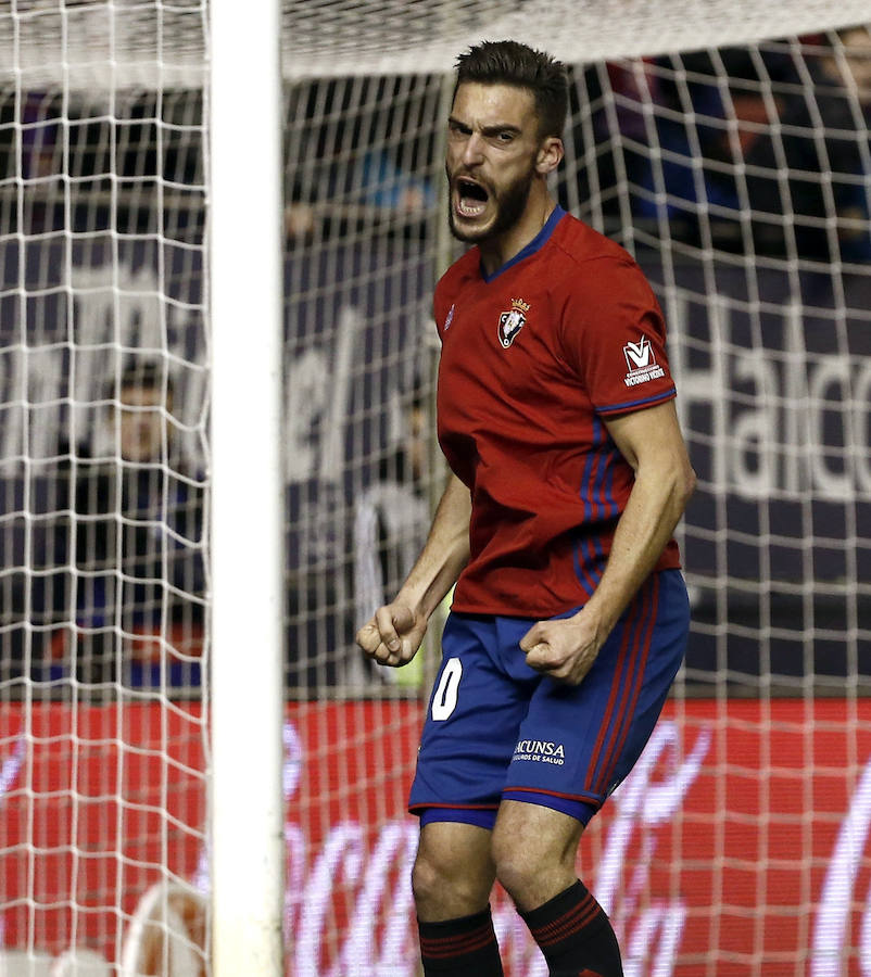 Fotos del encuentro disputado entre Osasuna y Valencia