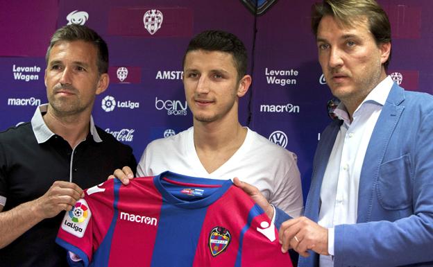 Enis Bardhi: «El Levante UD no ha dejado de luchar por mí»