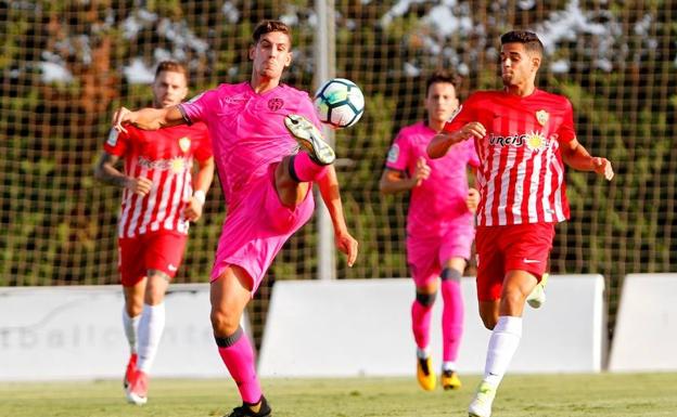 El Levante cae ante el Almería