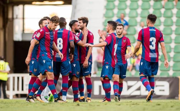 El Levante UD da a conocer los dorsales de la plantilla