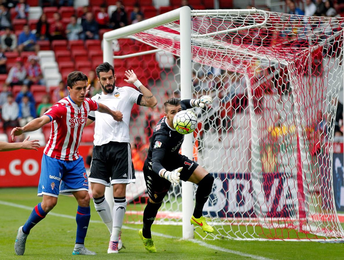 El Sporting - Valencia, en imágenes