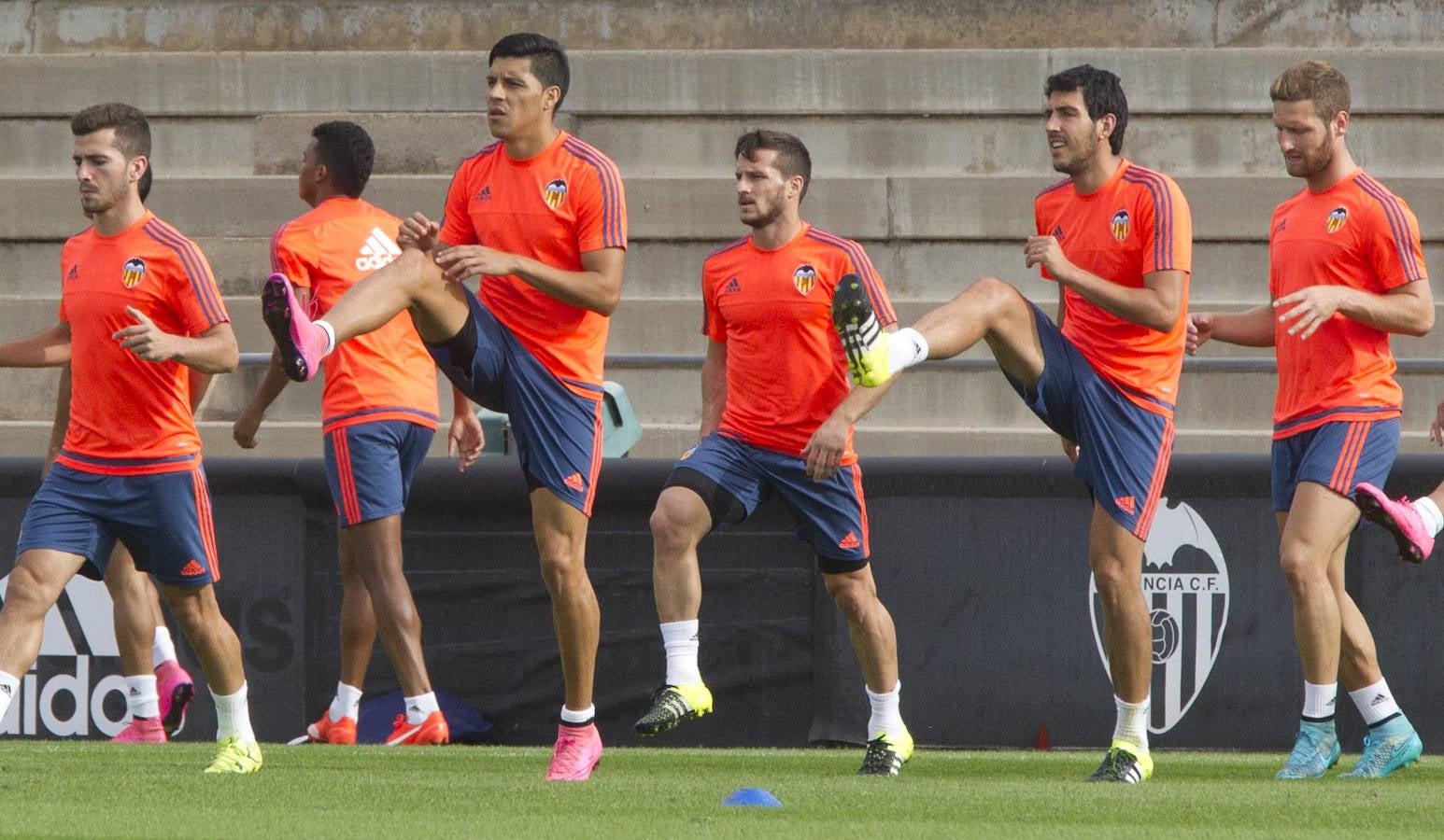 Entrenamiento del Valencia en Paterna