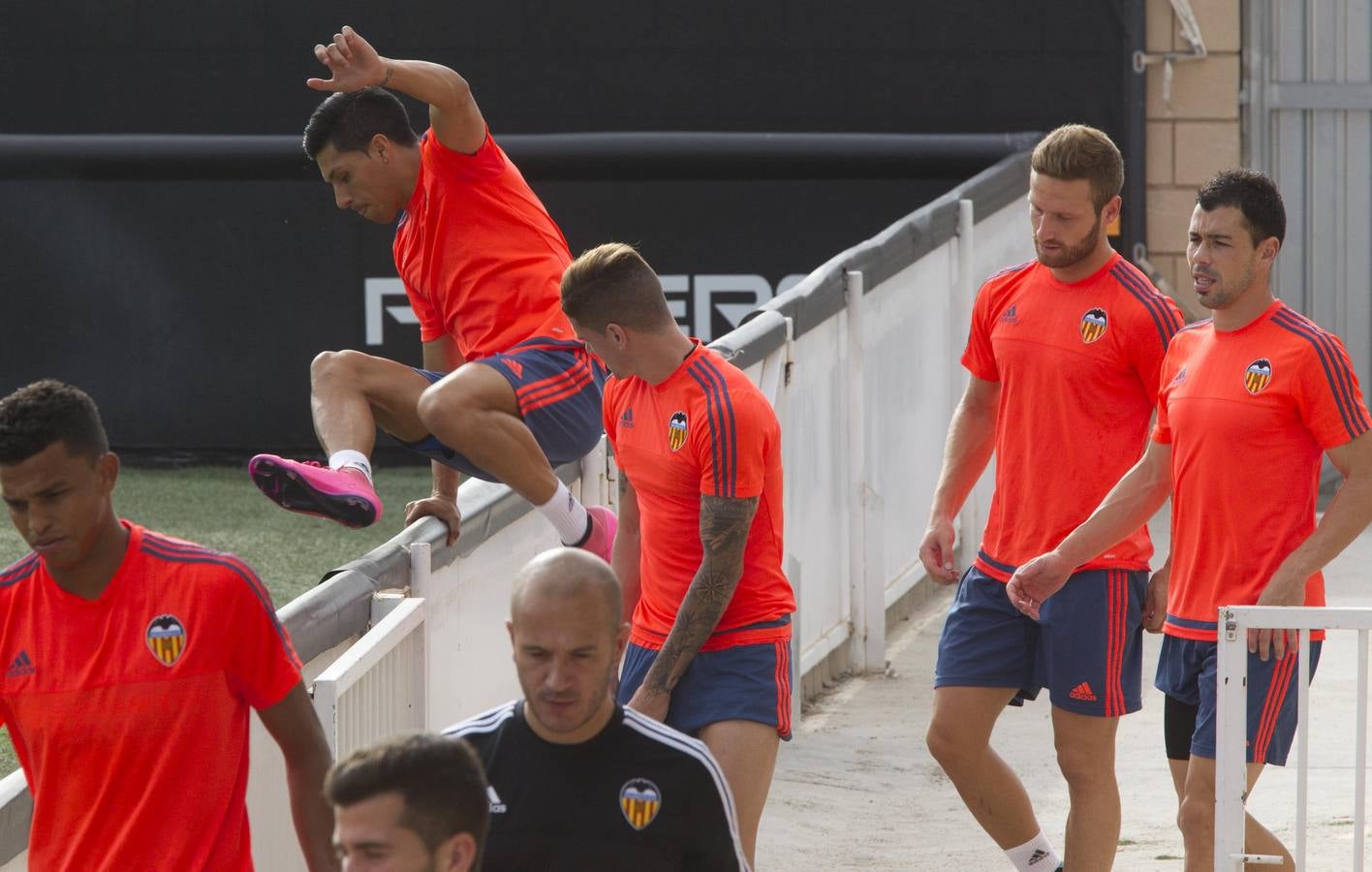Entrenamiento del Valencia en Paterna