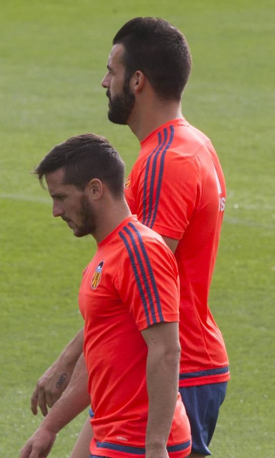Entrenamiento del Valencia en Paterna