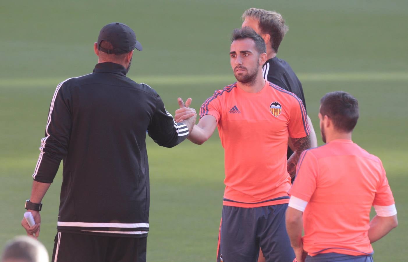 Entrenamiento del Valencia antes de debutar en Champions