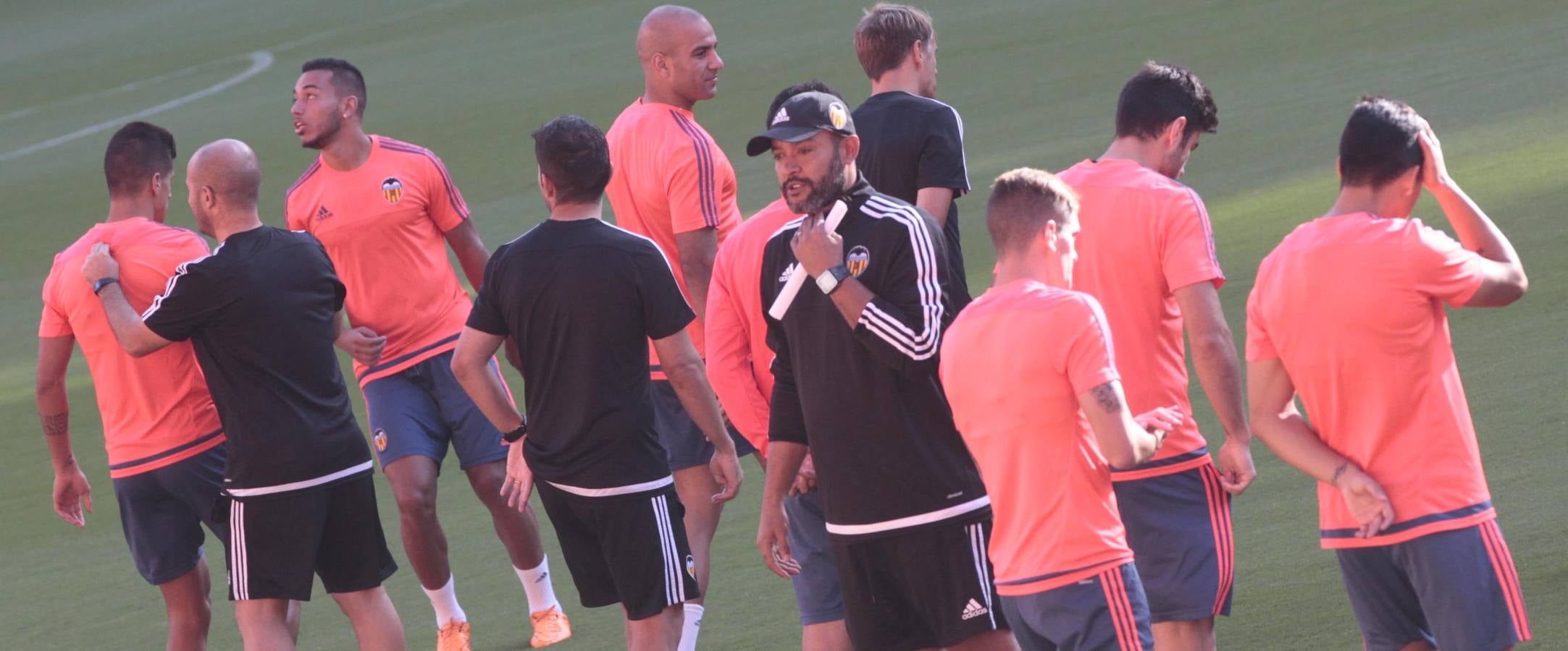 Entrenamiento del Valencia antes de debutar en Champions