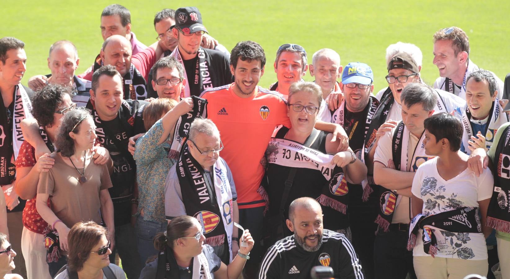 Entrenamiento del Valencia antes de debutar en Champions