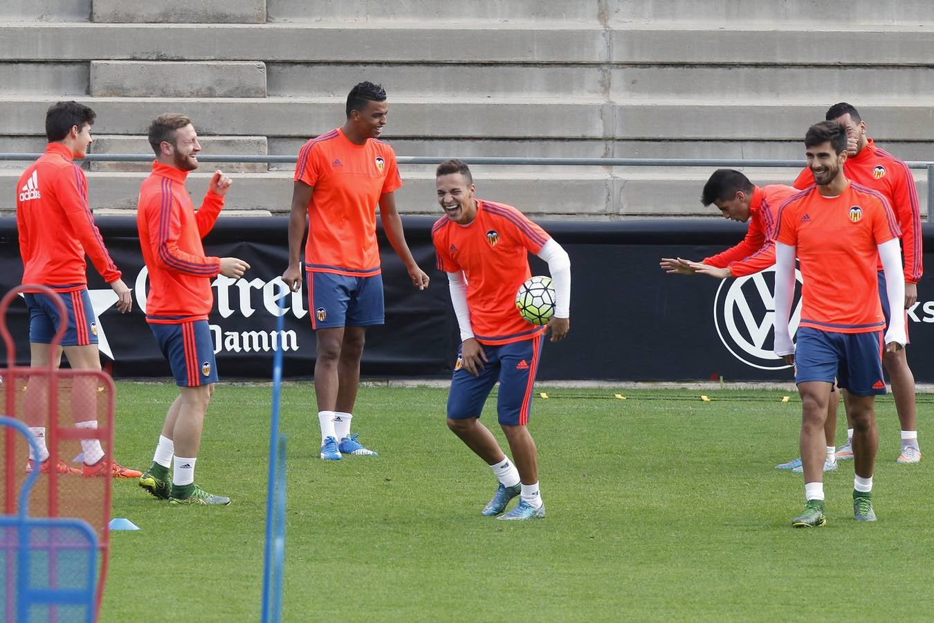 Entrenamiento del Valencia CF (16-10-2015)