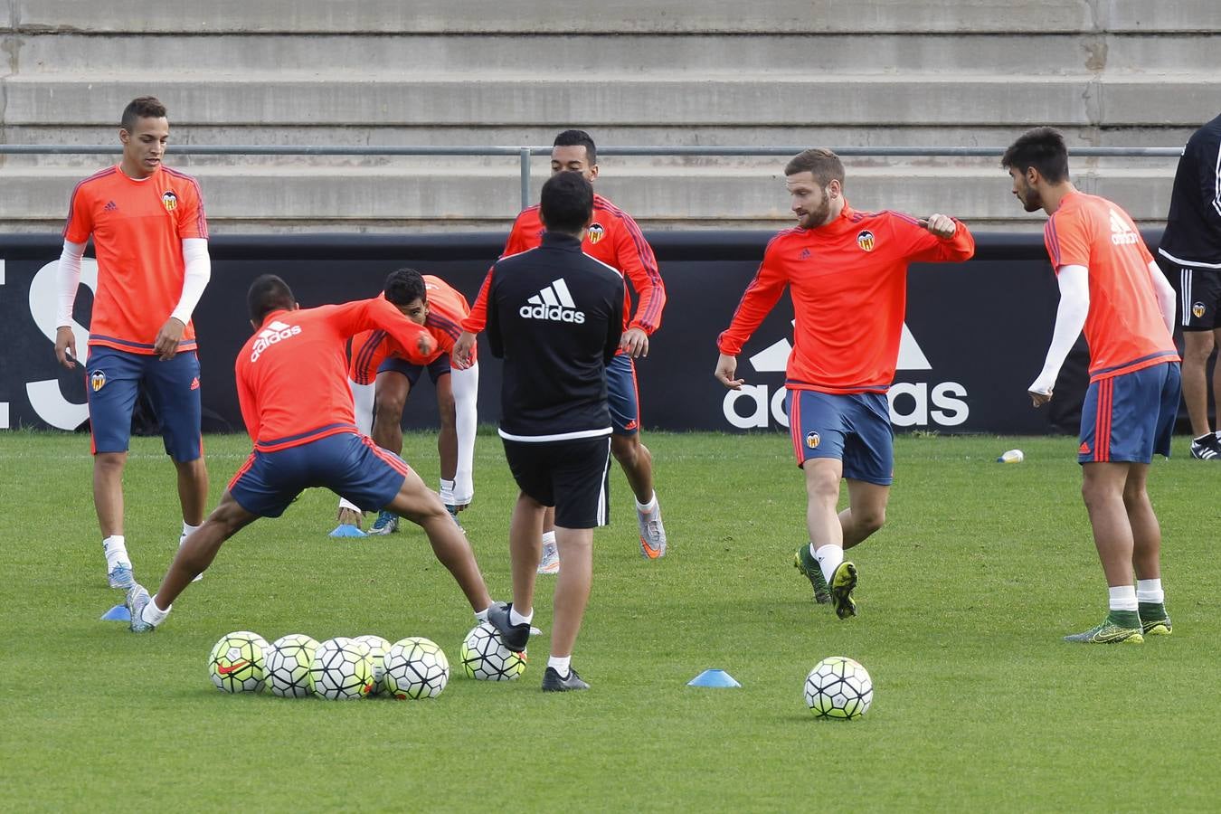 Entrenamiento del Valencia CF (16-10-2015)