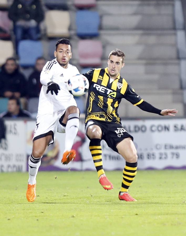 El Barakaldo-Valencia CF de Copa del Rey, en imágenes