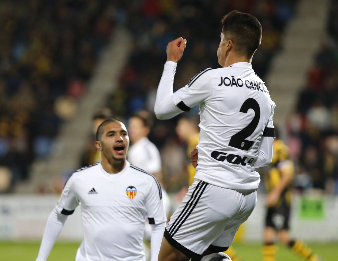 El Barakaldo-Valencia CF de Copa del Rey, en imágenes