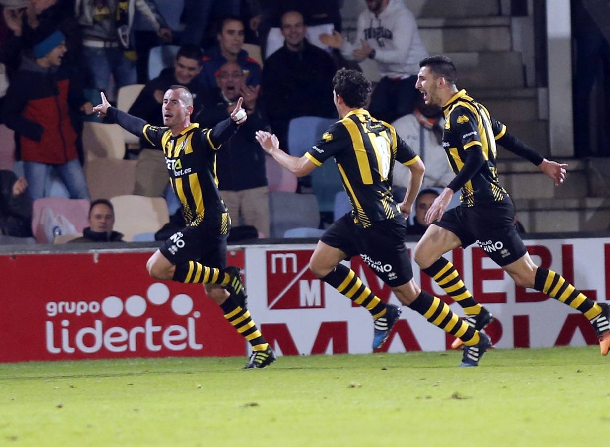 El Barakaldo-Valencia CF de Copa del Rey, en imágenes