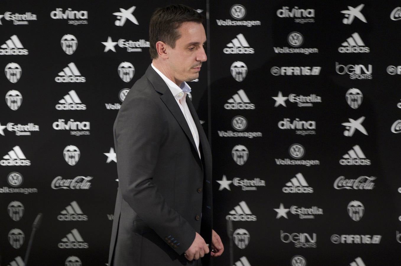 La presentación de Gary Neville como entrenador del Valencia, en imágenes