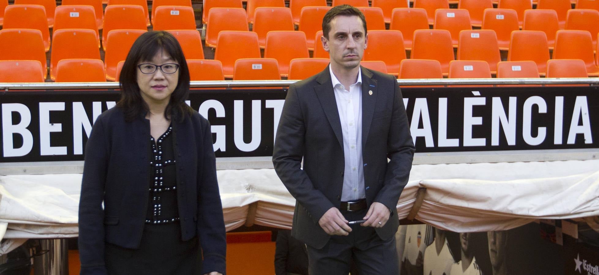 La presentación de Gary Neville como entrenador del Valencia, en imágenes