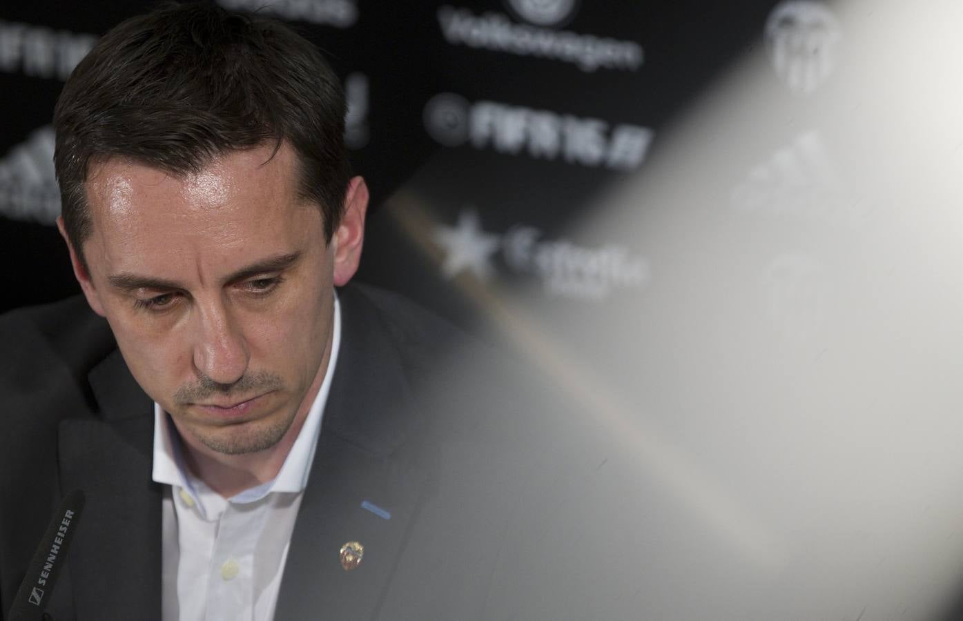 La presentación de Gary Neville como entrenador del Valencia, en imágenes