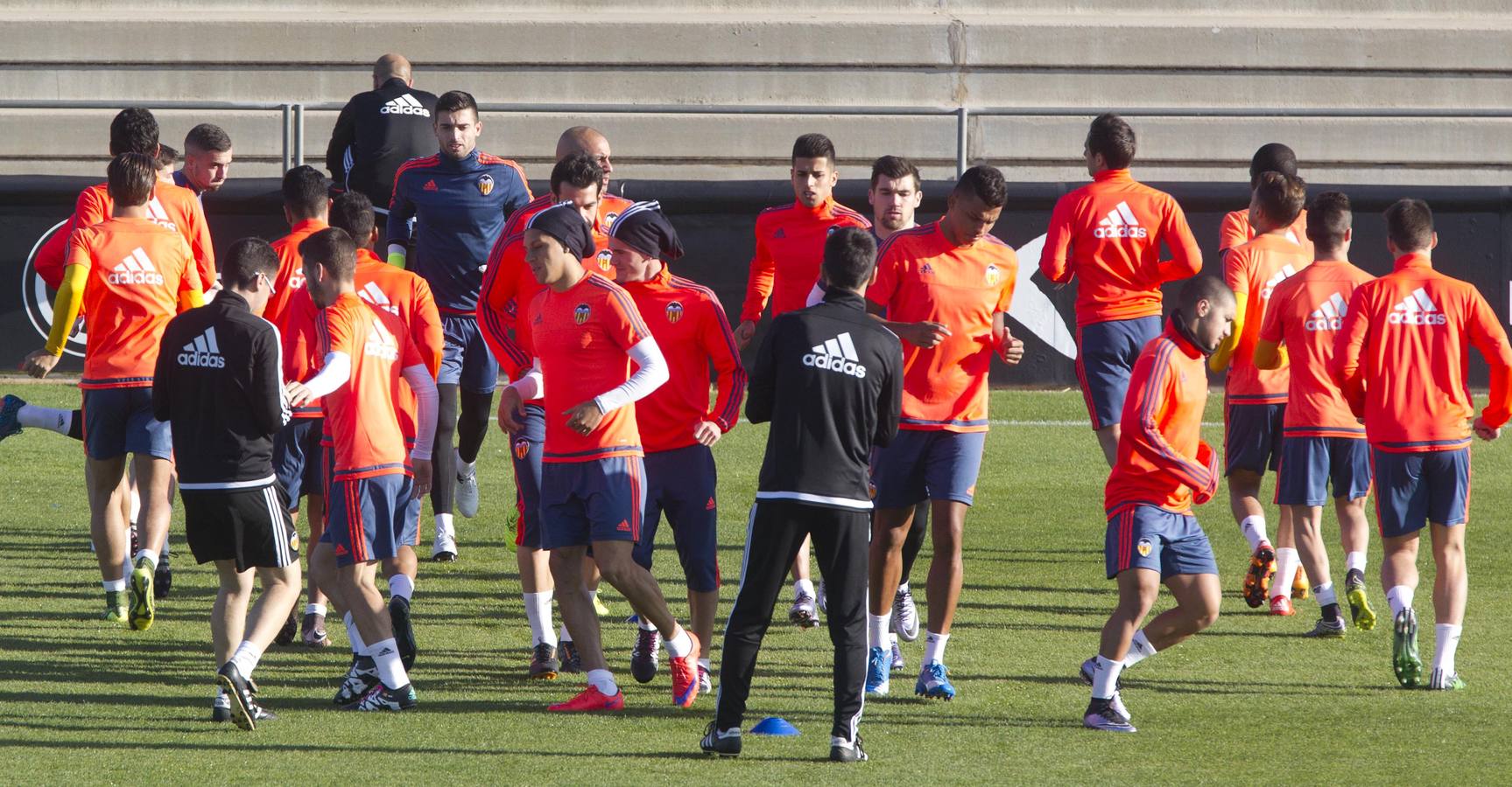 El entrenamiento del Valencia CF, en imágenes