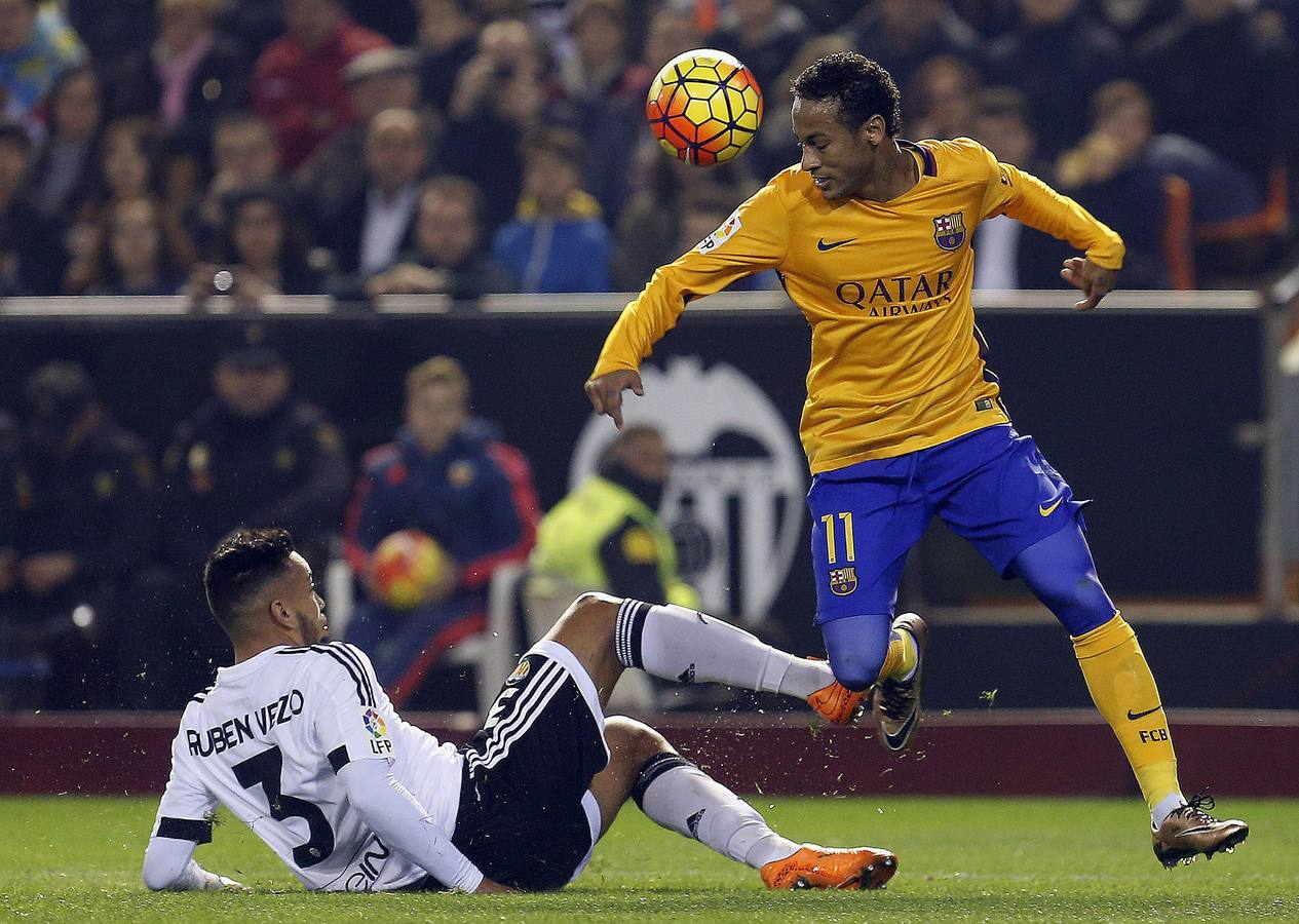 El Valencia CF vs FC Barcelona, en imágenes