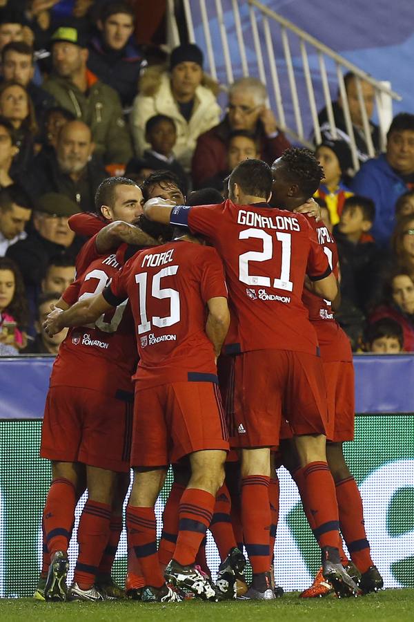 El Valencia-Olympique de Lyon, en imágenes