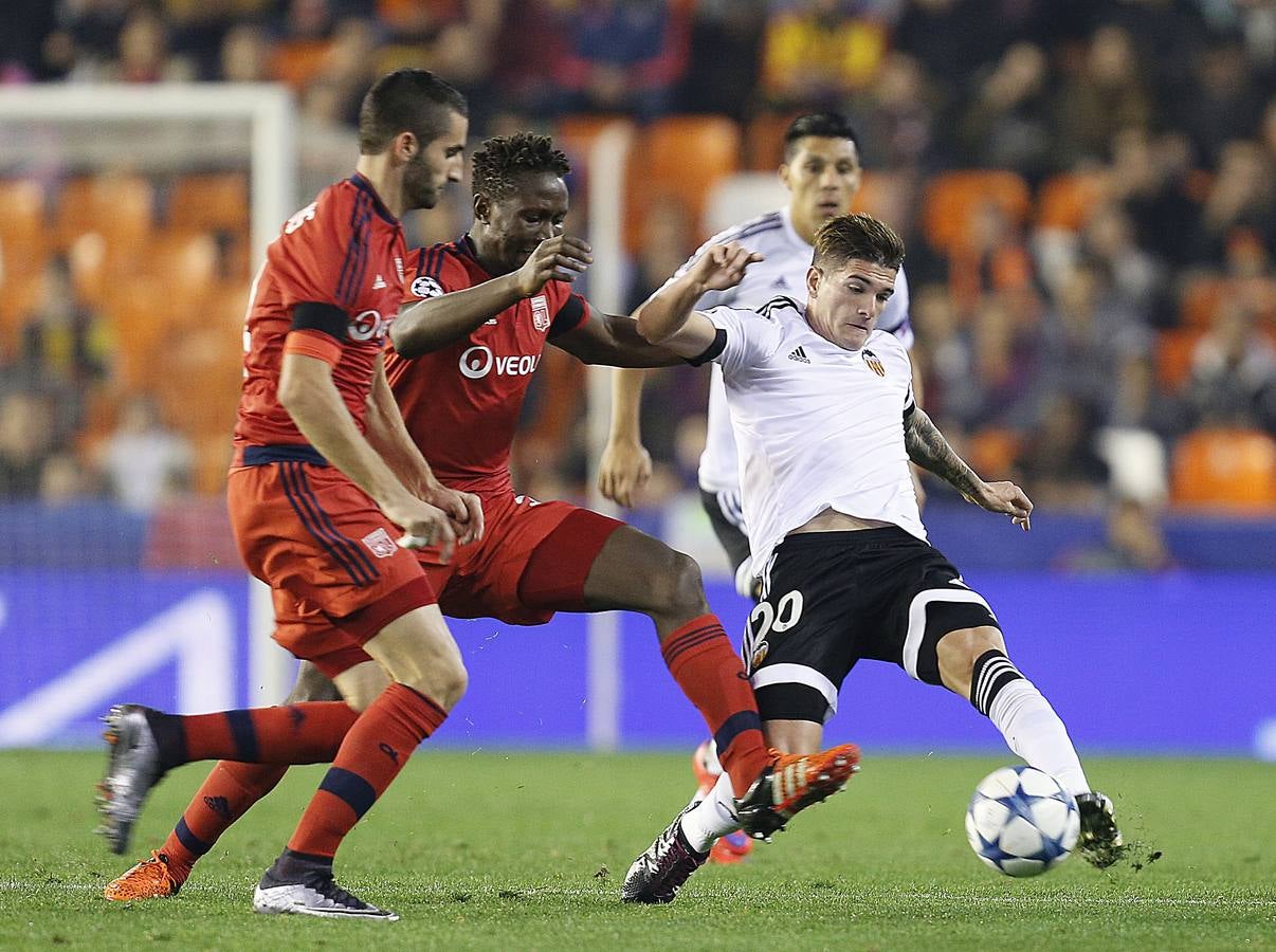 El Valencia-Olympique de Lyon, en imágenes