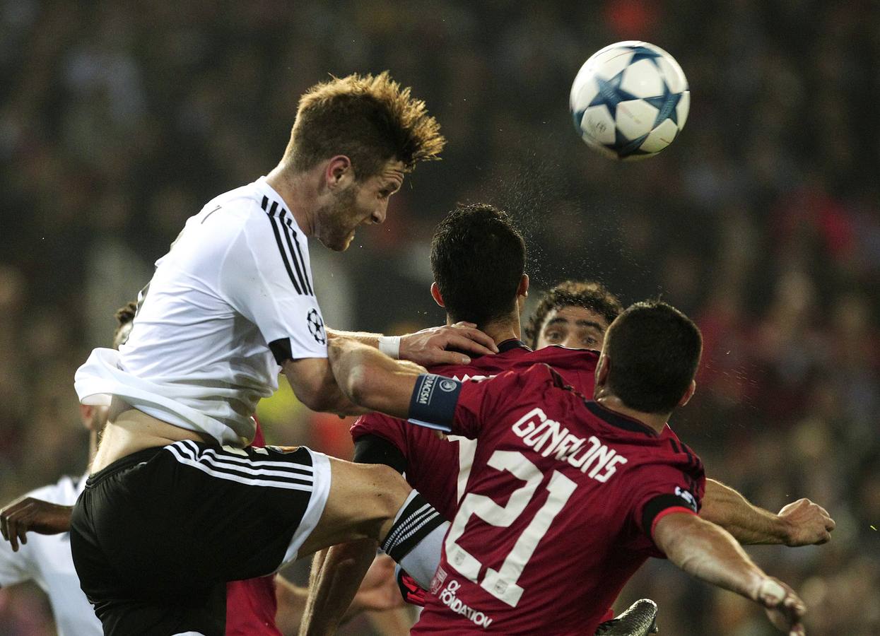 El Valencia-Olympique de Lyon, en imágenes