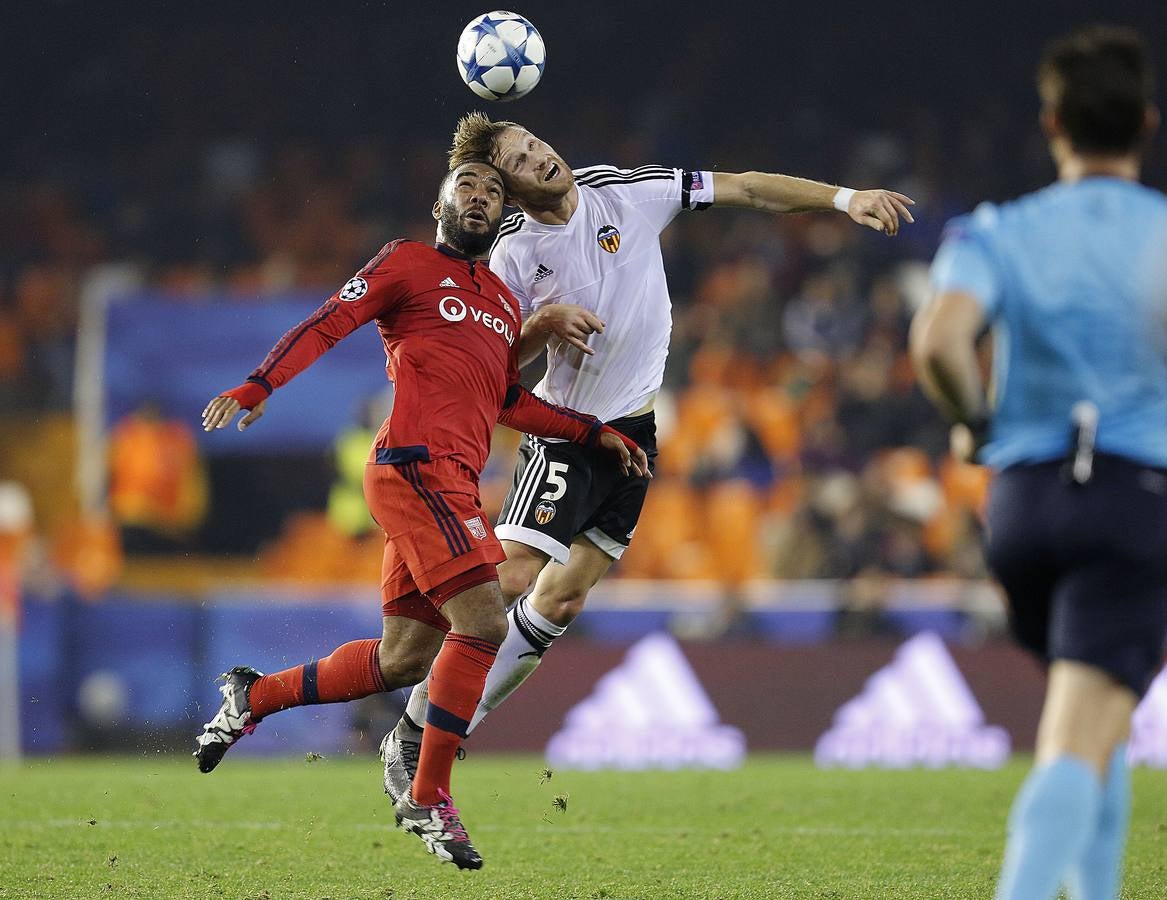 El Valencia-Olympique de Lyon, en imágenes