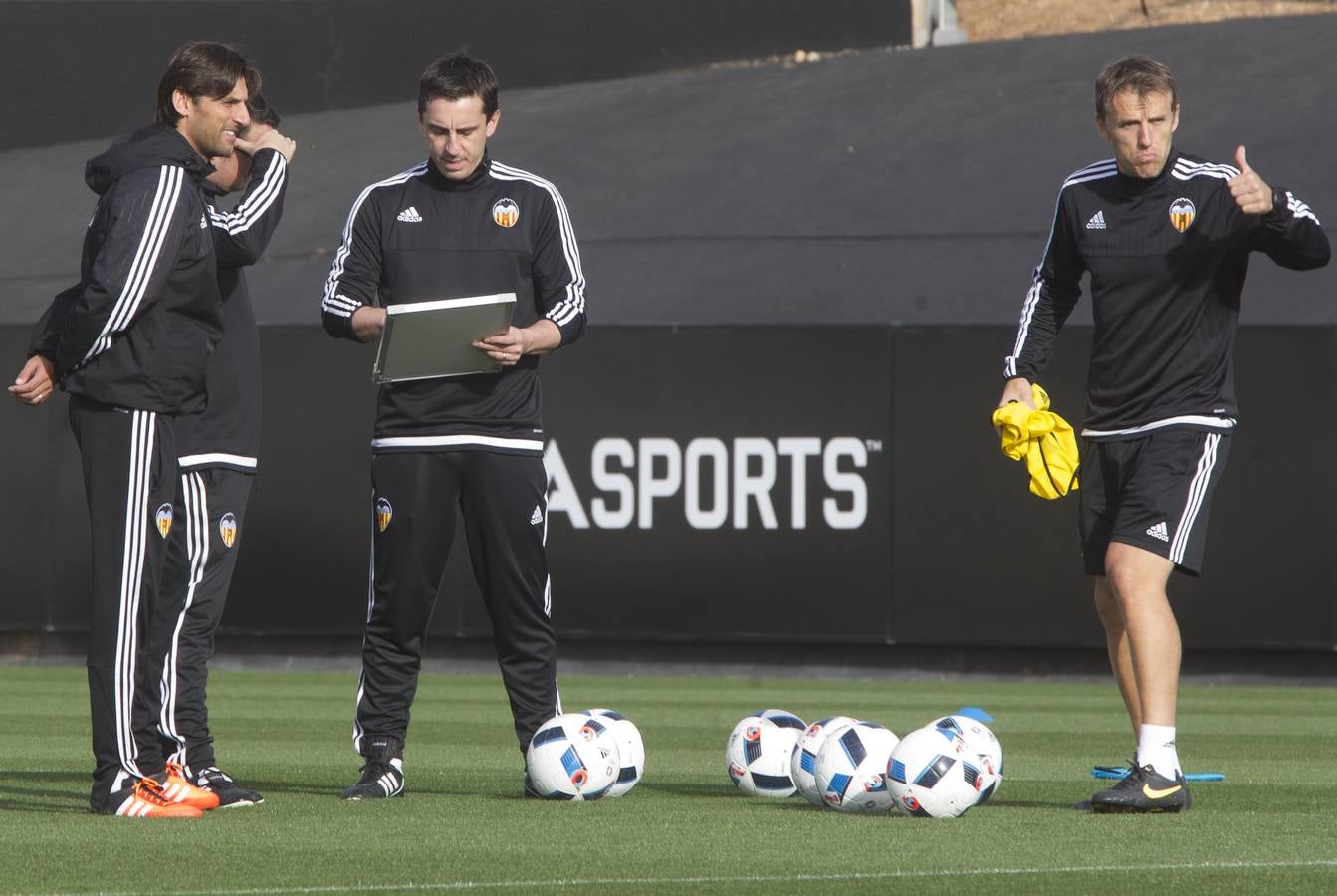 El entrenamiento del Valencia, en imágenes