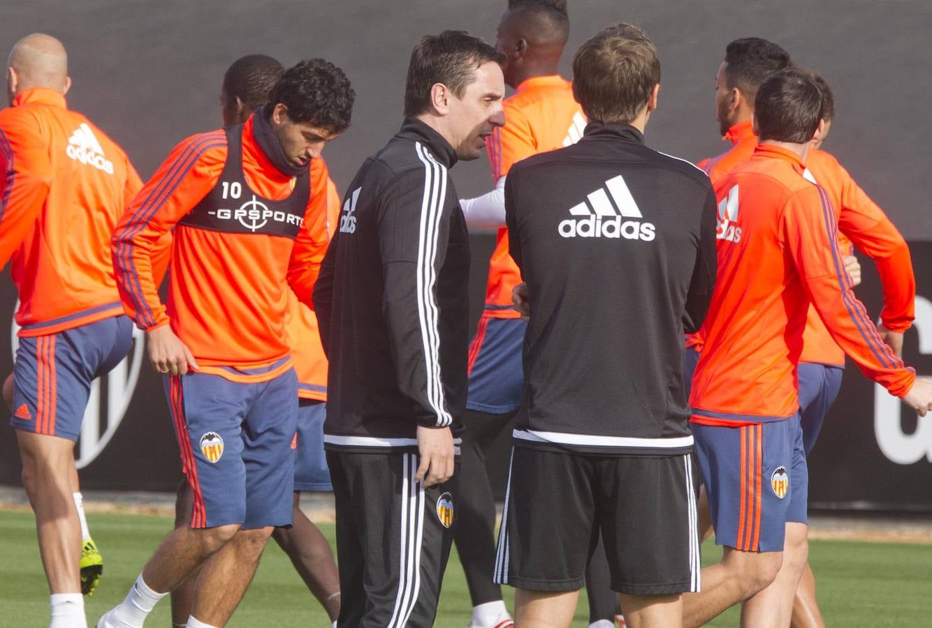 El entrenamiento del Valencia, en imágenes